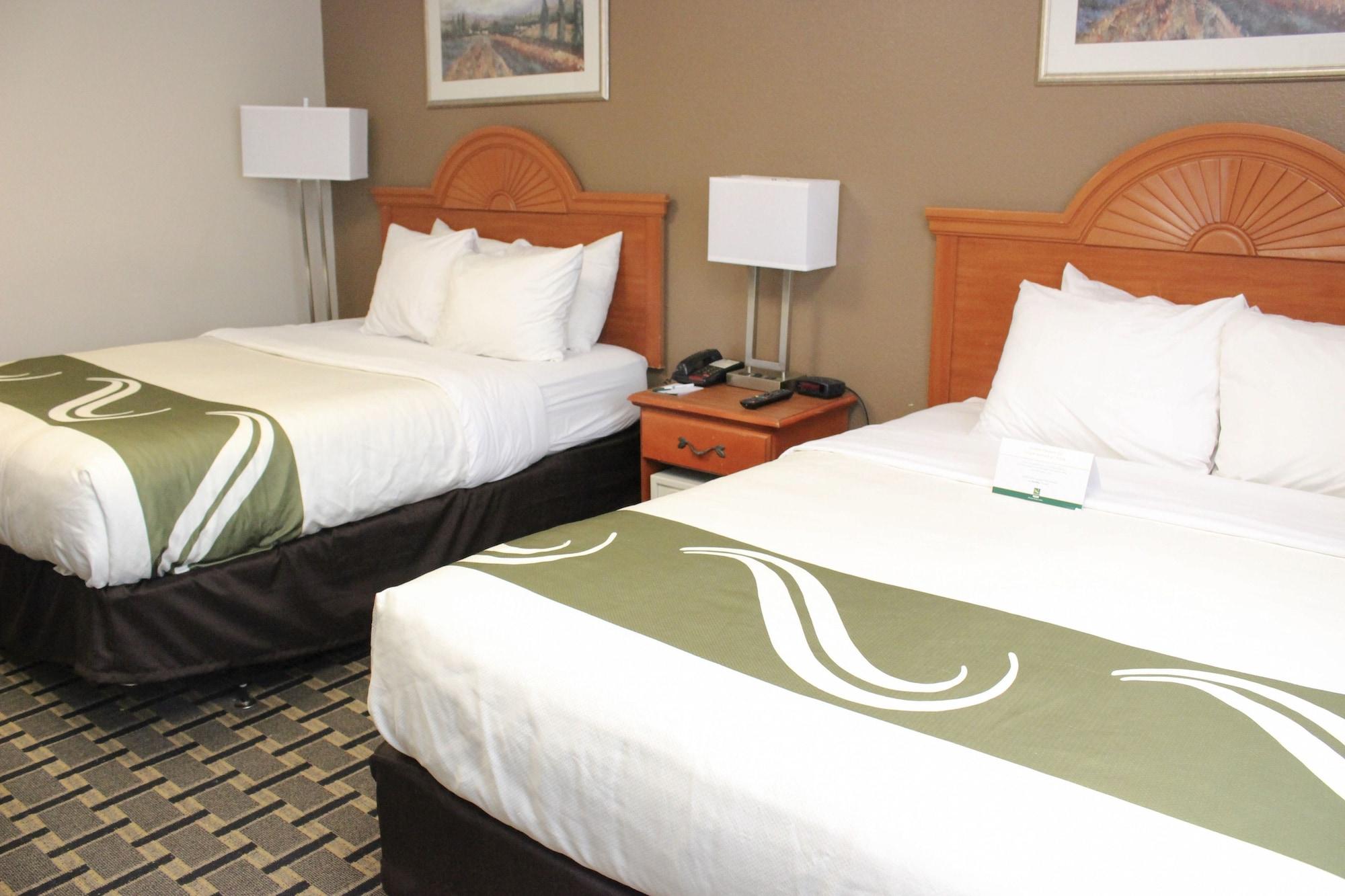 Quality Inn & Suites Detroit Metro Airport Romulus Exteriör bild