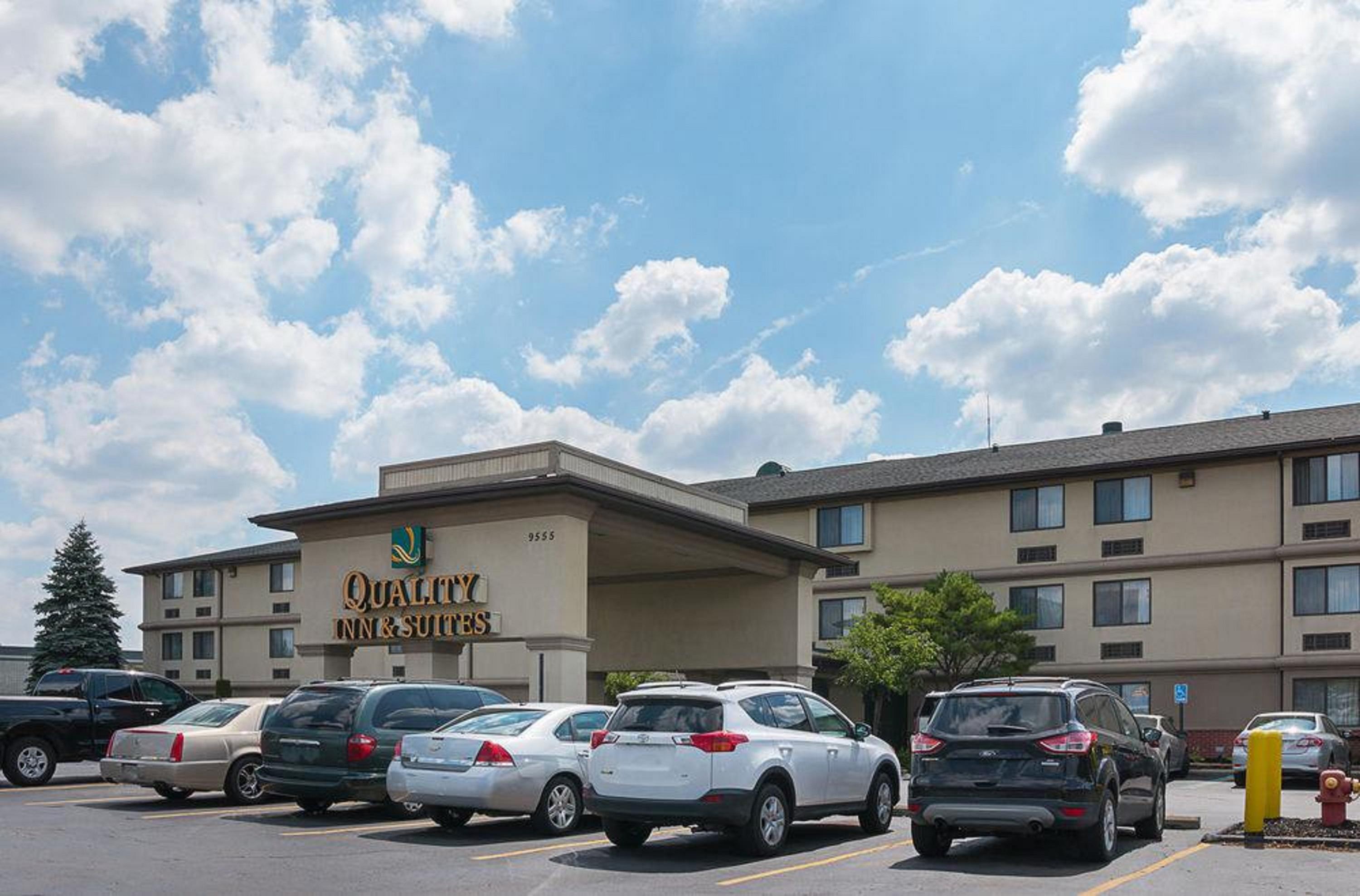 Quality Inn & Suites Detroit Metro Airport Romulus Exteriör bild